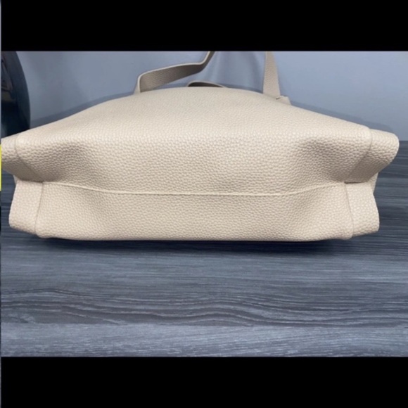 Ulta Beauty pebbled faux leather light brown tan shoulder tote bag NWT - Picture 9 of 16